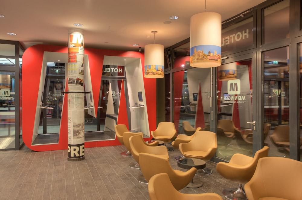 Meininger Hauptbahnhof 3* Berlim